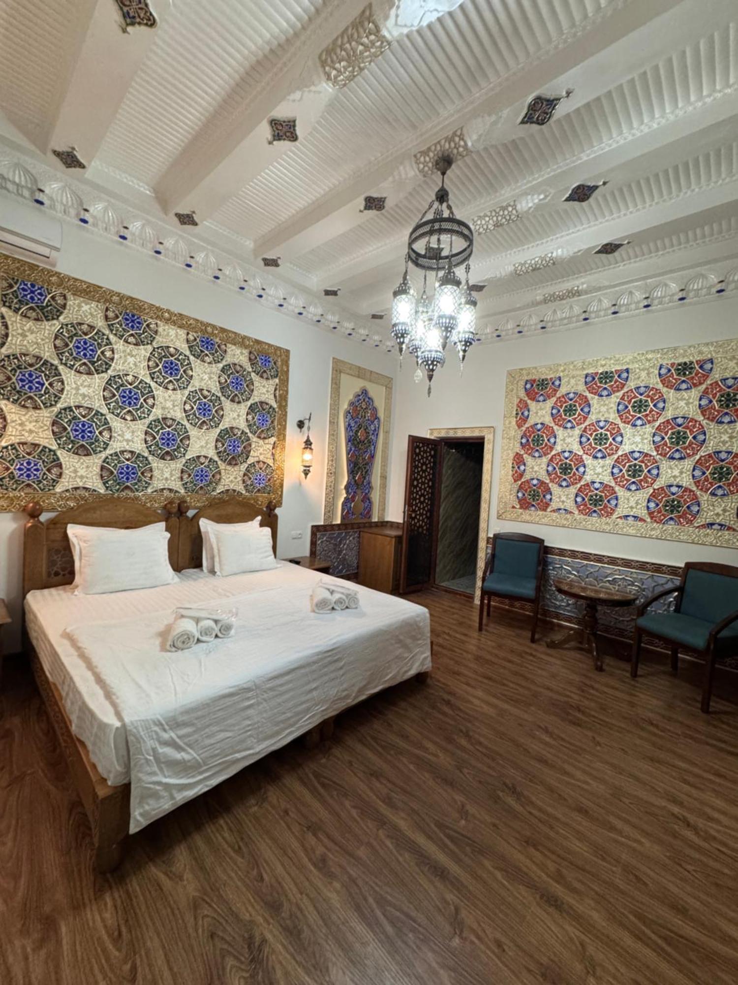 Guesthouse Muqaddam Bukhara Esterno foto