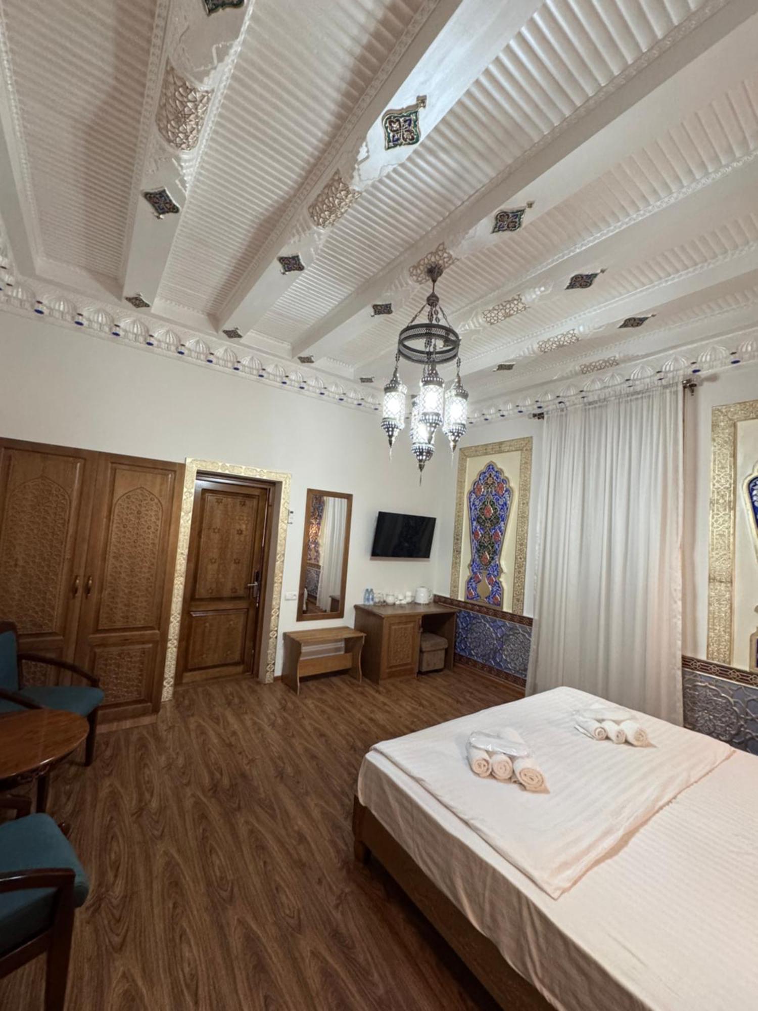 Guesthouse Muqaddam Bukhara Esterno foto