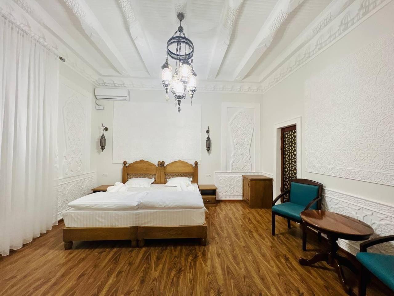 Guesthouse Muqaddam Bukhara Esterno foto